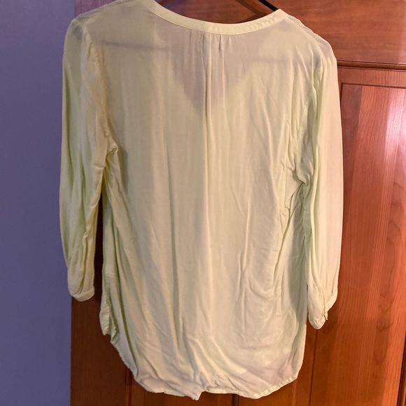 Button-up blouse - Picture 2 of 3